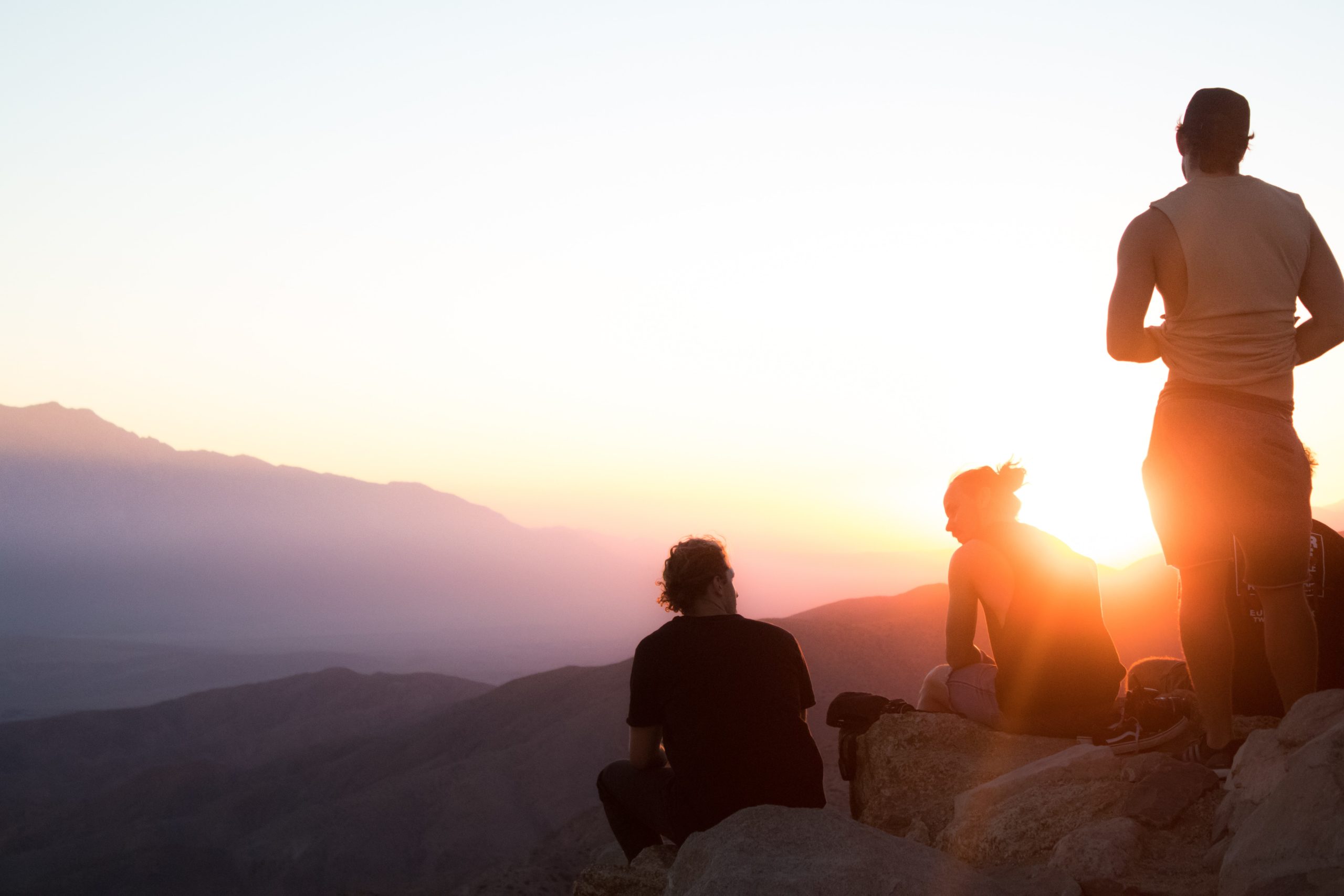 Teambuilding nature ramassage déchet montagnes Out Of Reach